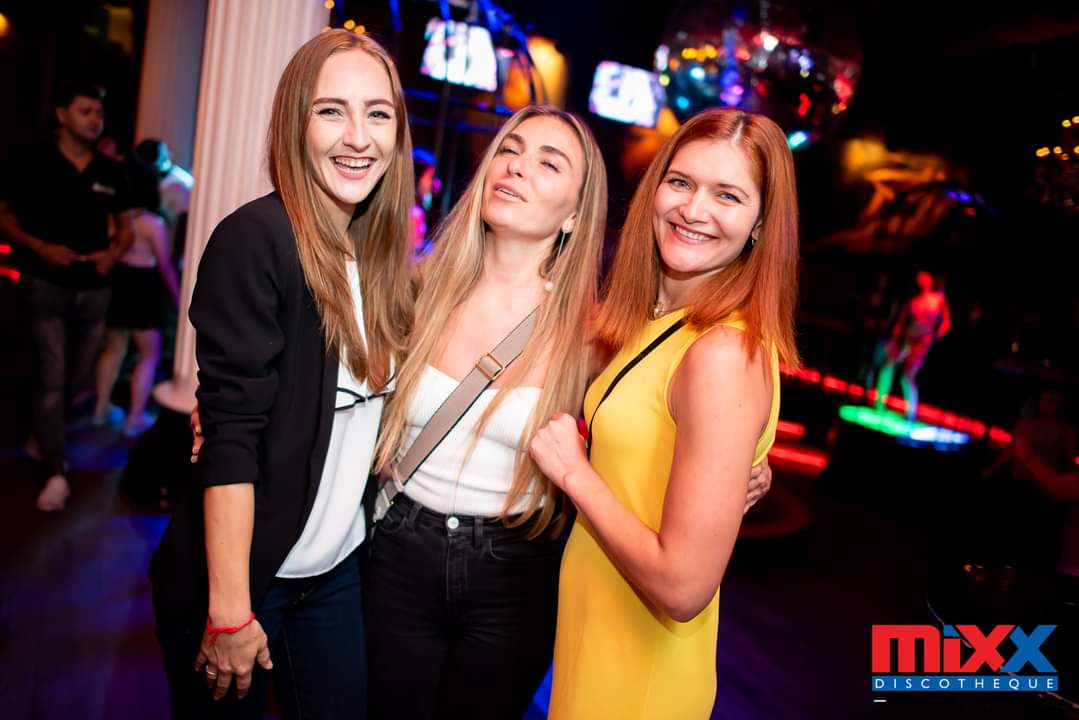 mixx231032.jpg