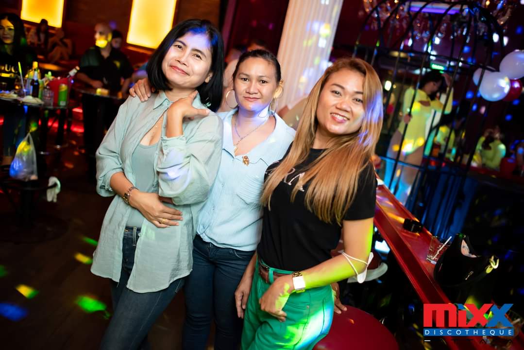 mixx231096.jpg