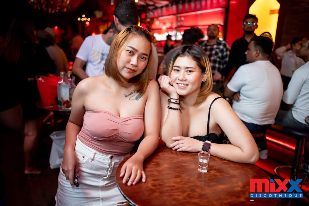 mixx231125.jpg