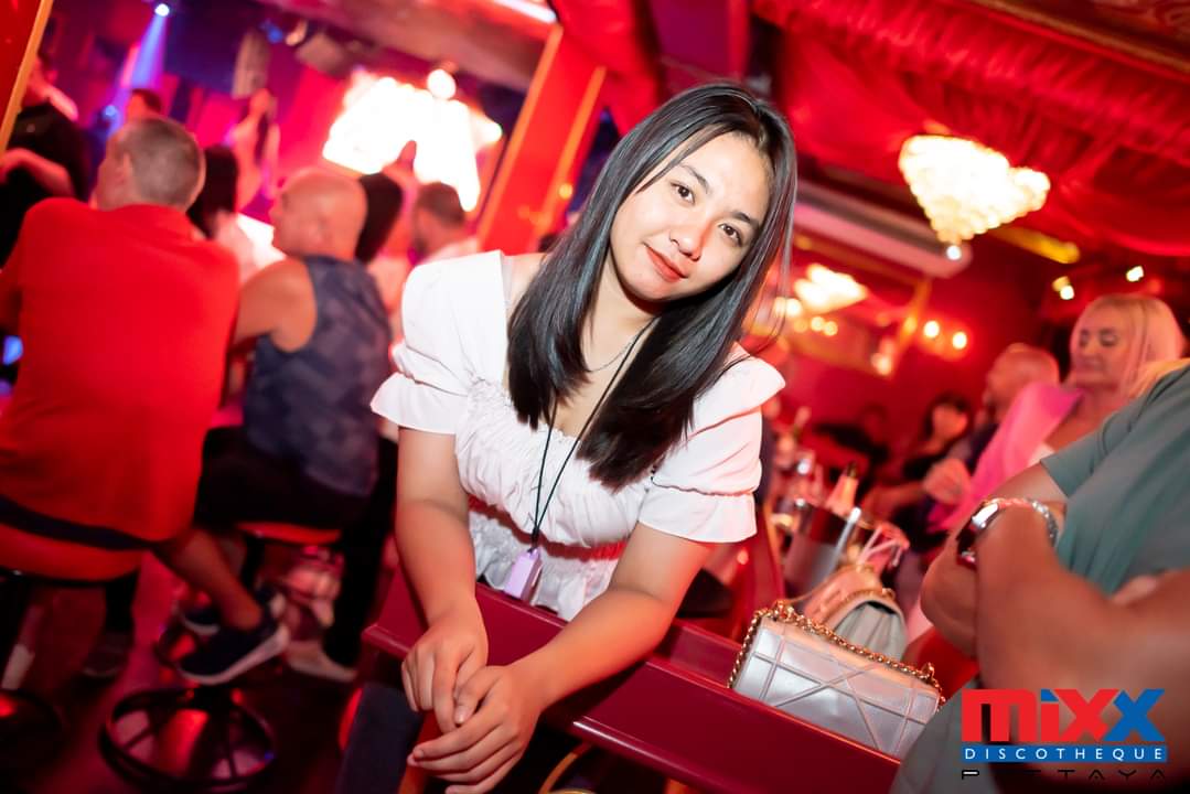 mixx231195.jpg