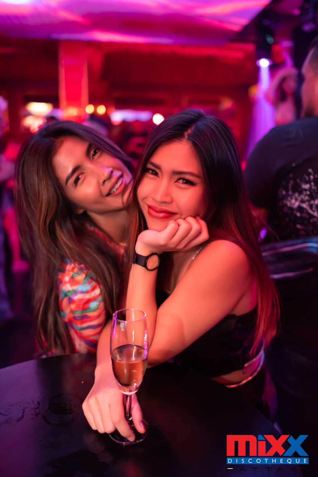 mixx231219.jpg