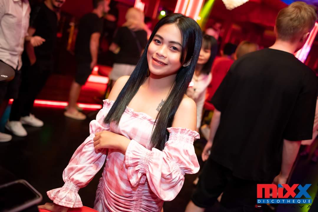 mixx231265.jpg