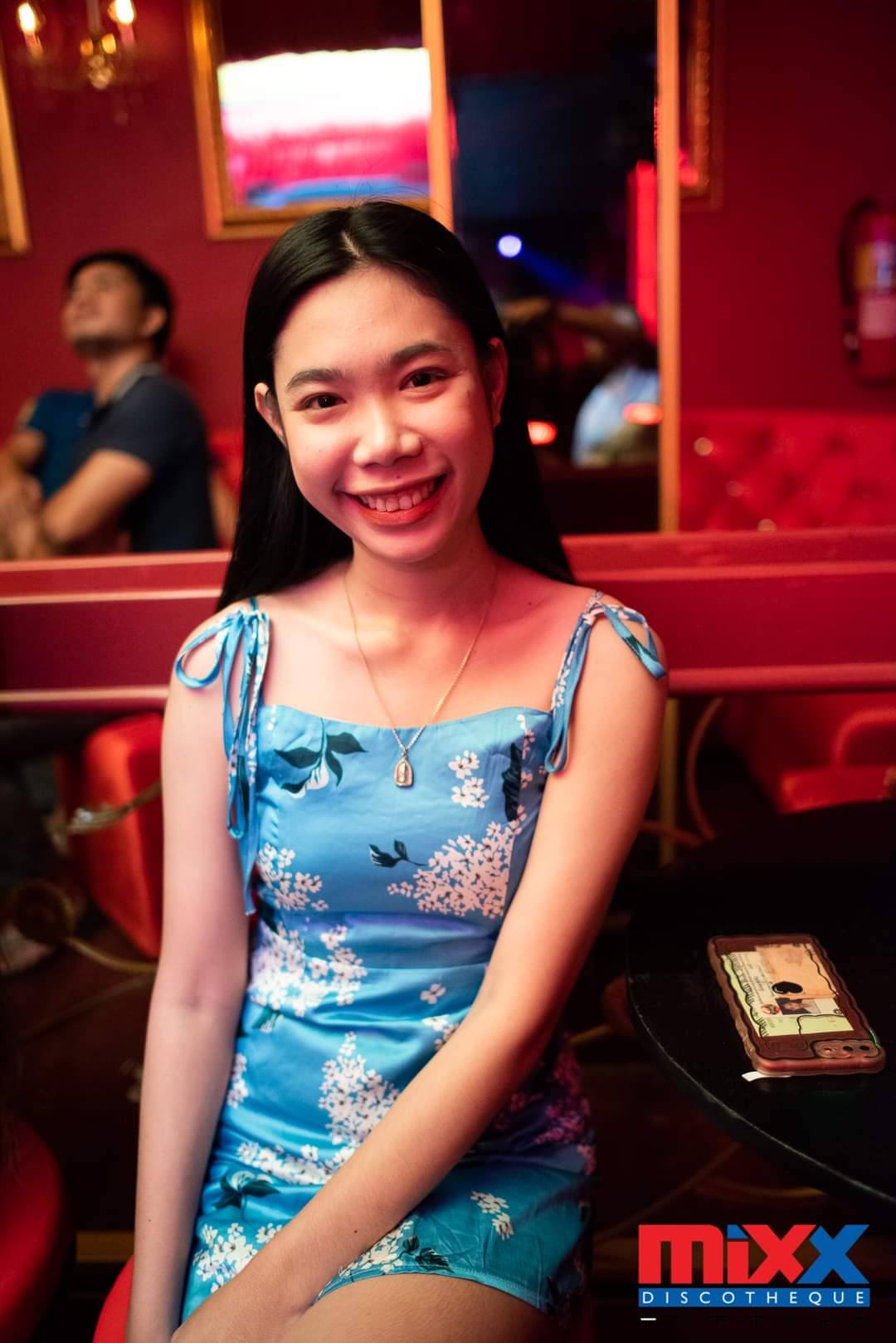 mixx231285.jpg