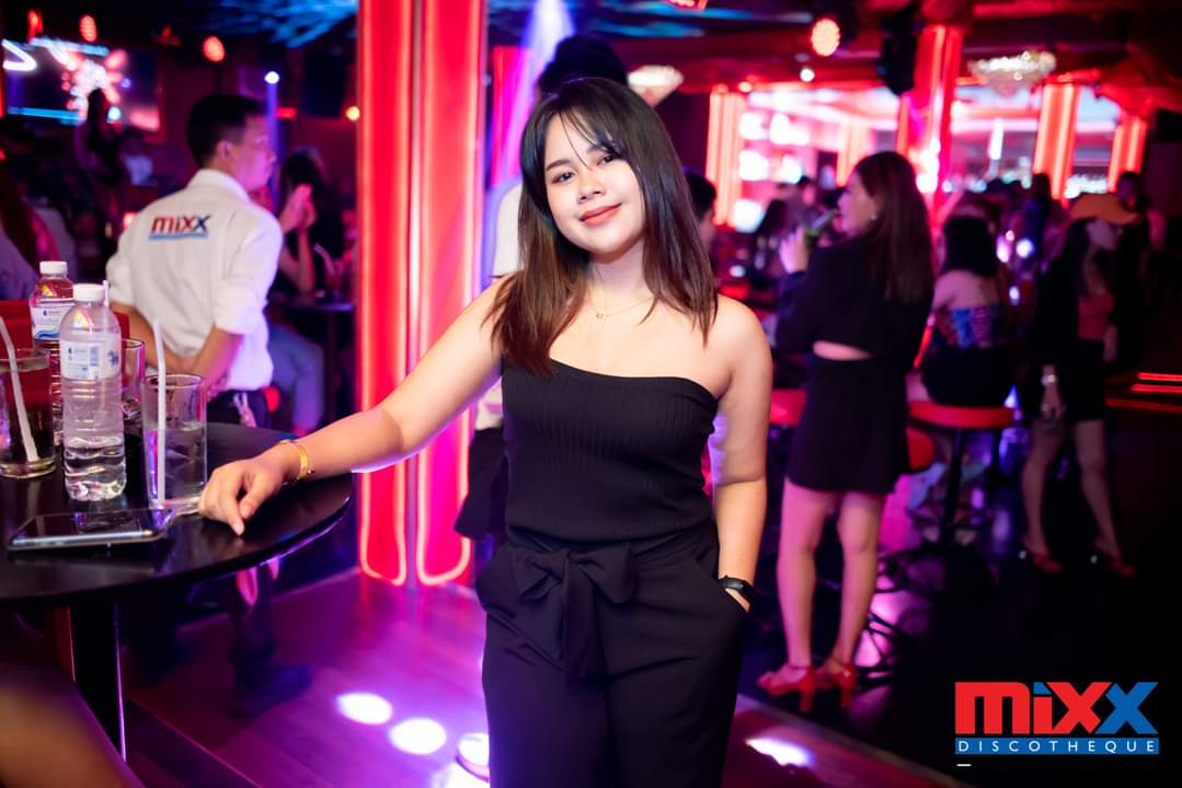 mixx232005.jpg