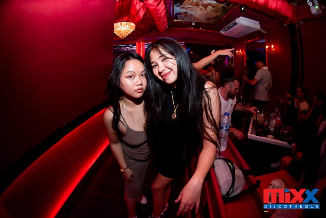 mixx232052.jpg