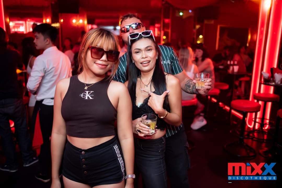 mixx232106.jpg