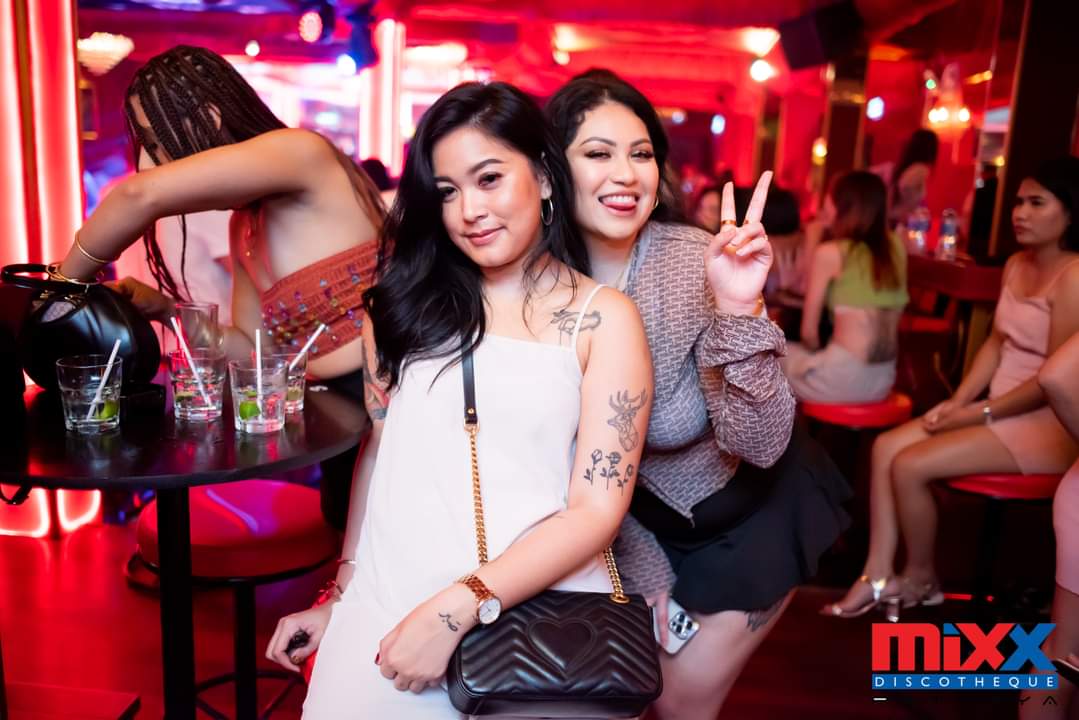 mixx232182.jpg