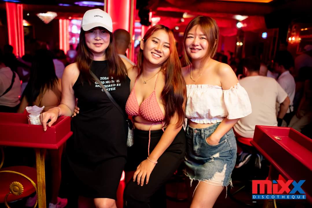 mixx232194.jpg