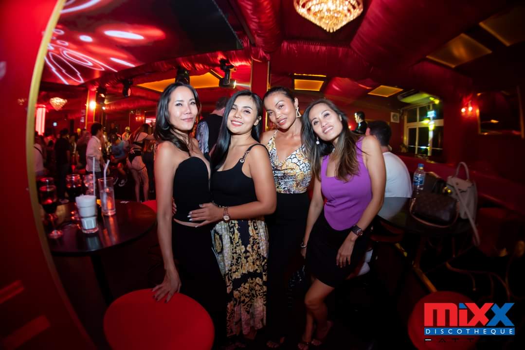 mixx232256.jpg