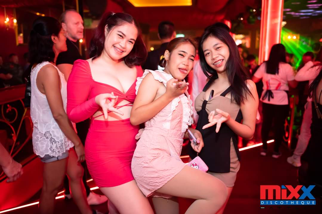 mixx232261.jpg