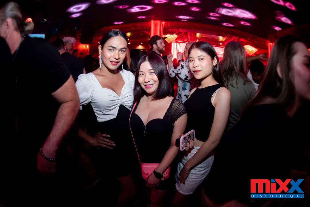 mixx232271.jpg