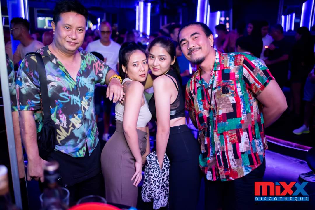 mixx232288.jpg