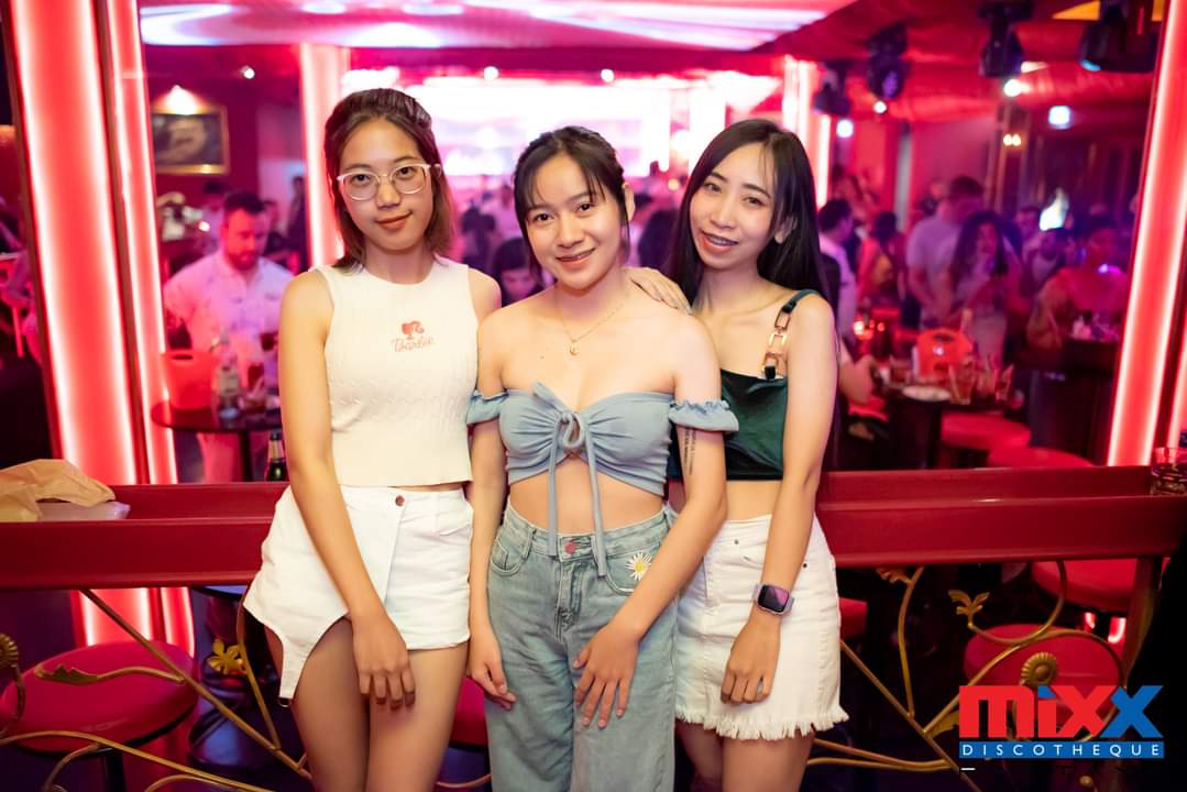 mixx232299.jpg