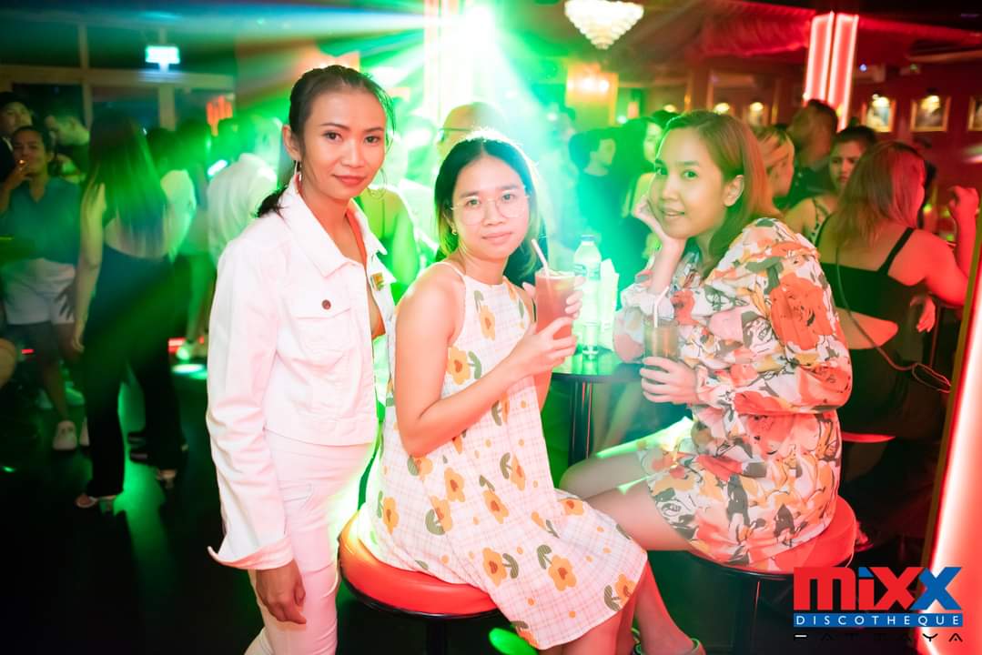 mixx233047.jpg