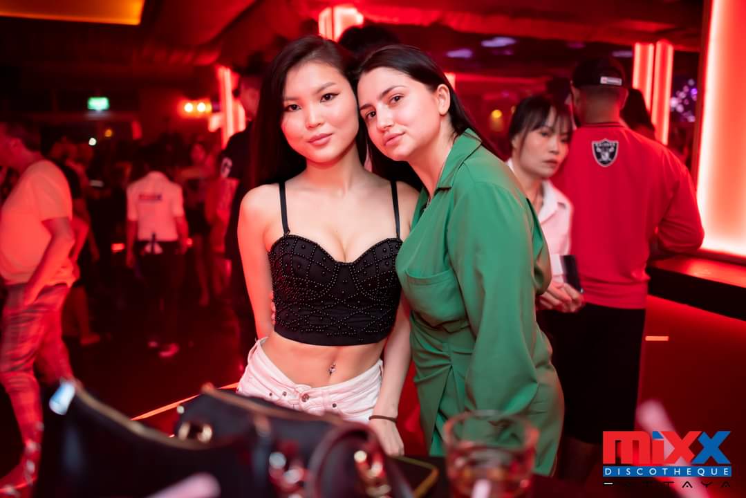 mixx233094.jpg