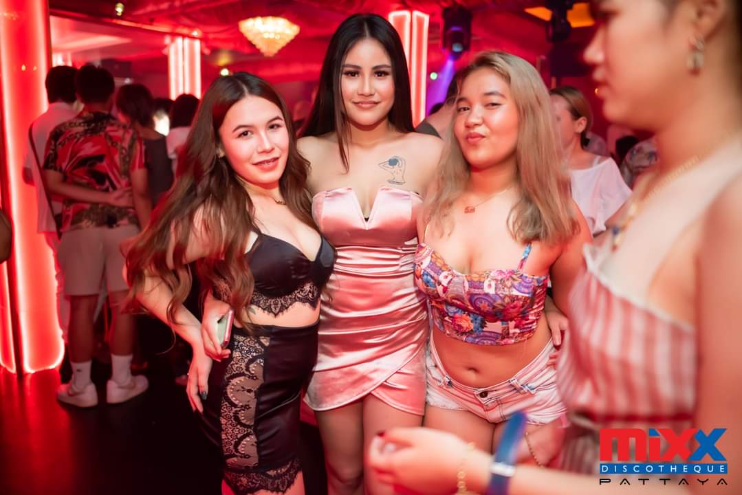 mixx233219.jpg