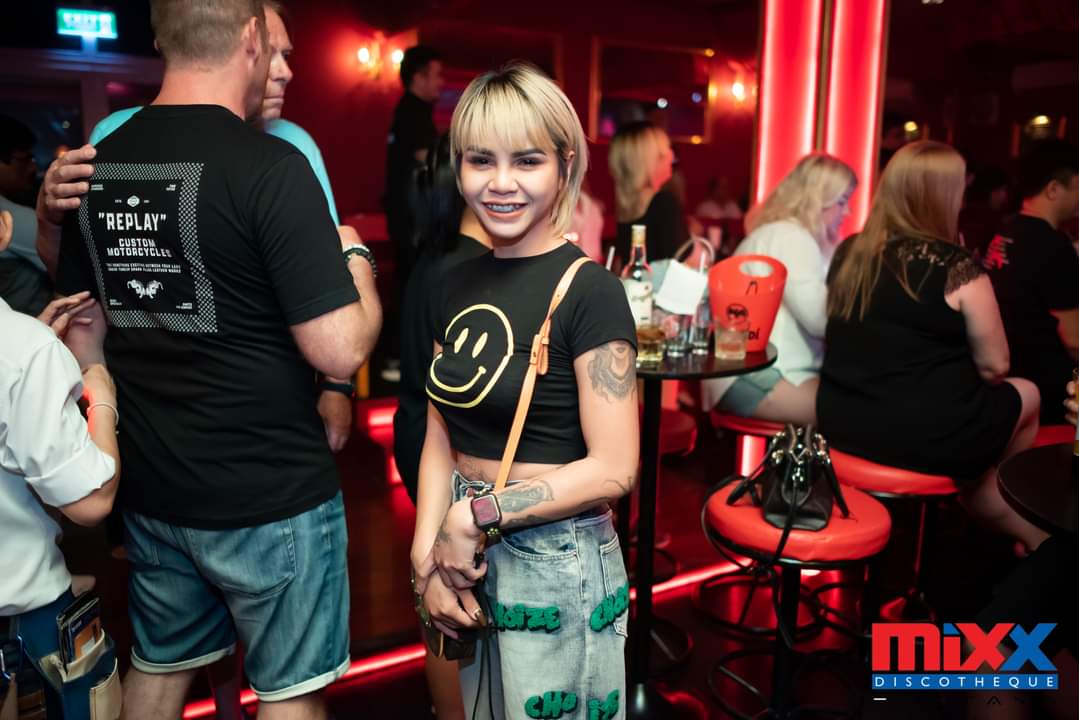 mixx233242.jpg