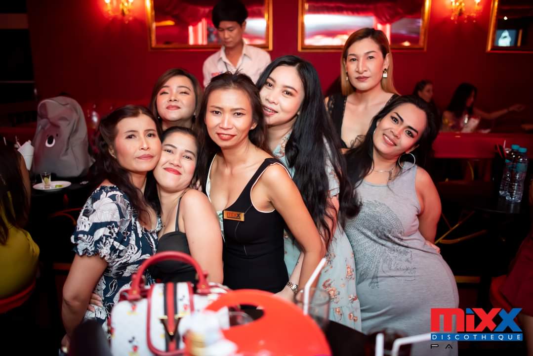 mixx233280.jpg