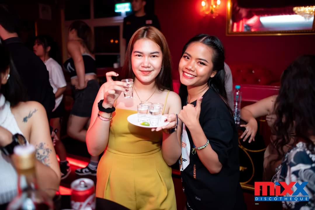 mixx233288.jpg